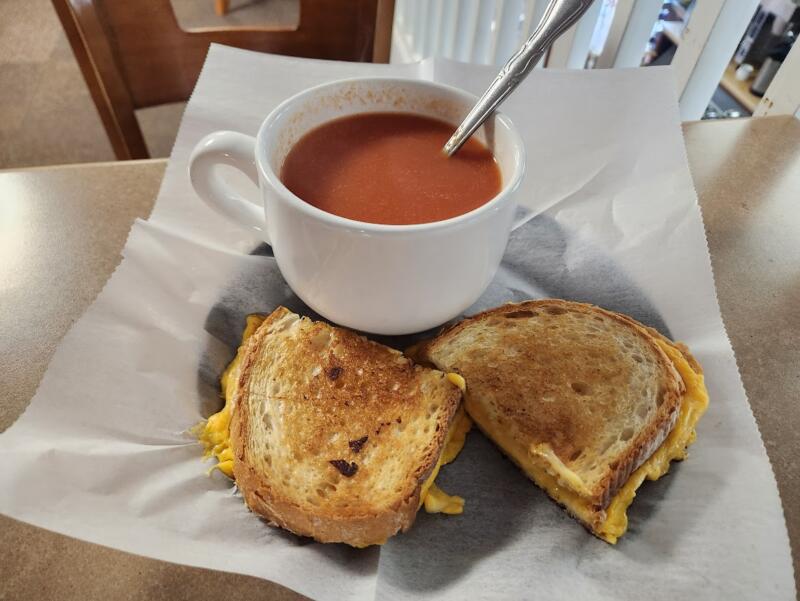 Grilled cheese and tomato soup at Literatus & Co in Watertown Wi