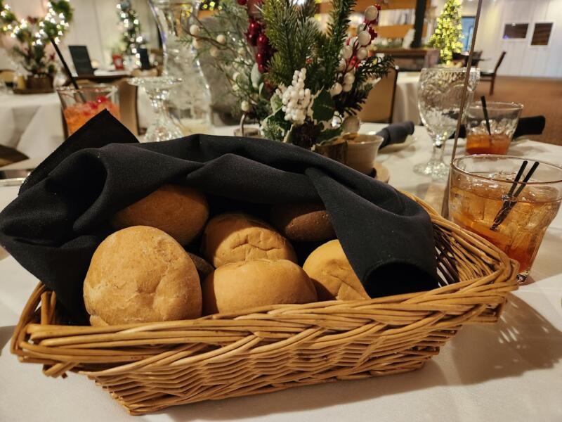 Restaurant Review: The Watertown Country Club Brings Good Food and Good Cheer